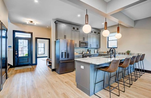 Indianapolis House | This house is a 3 bedroom(s), 3.5 bathrooms, located in Indianapolis, IN.