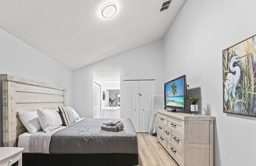 Sandalwood House | This house is a 3 bedroom(s), 2 bathrooms, located in JACKSONVILLE, FL.