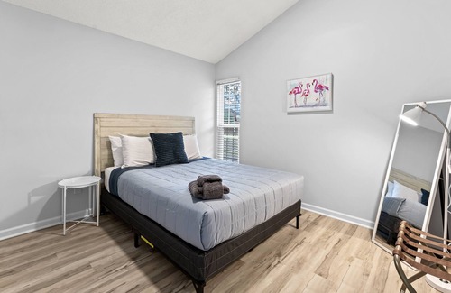 Sandalwood House | This house is a 3 bedroom(s), 2 bathrooms, located in JACKSONVILLE, FL.