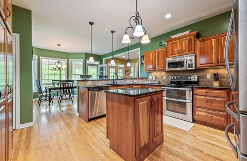 Blacksburg House | This house is a 4 bedroom(s), 4.5 bathrooms, located in Blacksburg, VA.