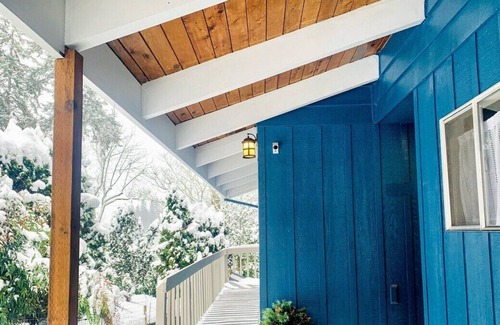 Sammamish House | This house is a 4 bedroom(s), 2 bathrooms, located in Sammamish, WA.