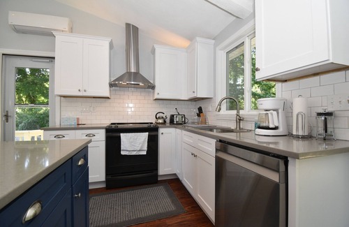 Narragansett Pier House | This house is a 4 bedroom(s), 2 bathrooms, located in Narragansett, RI.