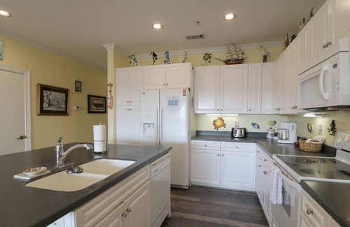 Tybee Island Condo | This is a beautiful condo in a private exclusive beach club on Tybee!