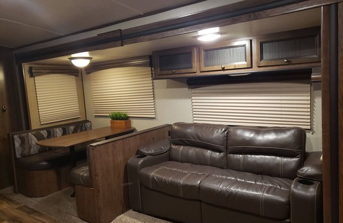 Pembroke Pines House | This is a brand new rv/home equipped all amenities you needs. Beaches casinos