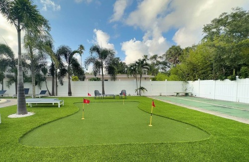 Clearwater Apartment | 🏖 This is a cozy studio features a comfortable King bed and is perfect for a single or couples
