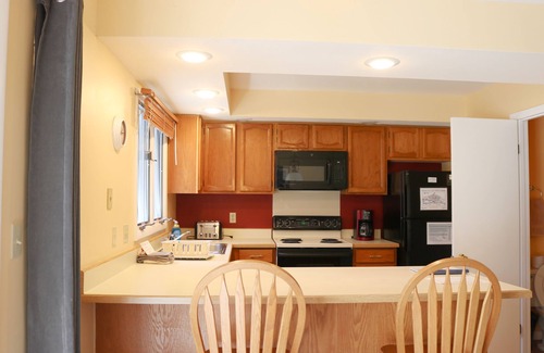 Chautauqua Condo | This is a timeshare condominium complex located on the northern end of Chautauqua Institution at 20 Elm Lane.