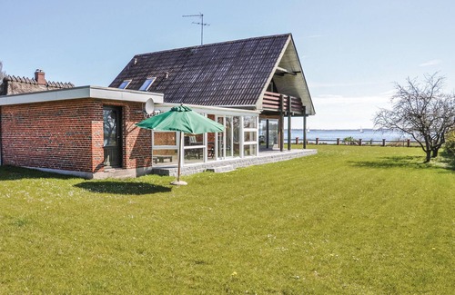 Grasten House | This is as close as you can get to the water.