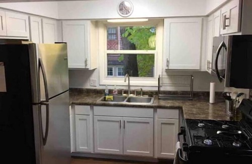 Kentwood Condo | This is my place and it’s fully at your service! It’s honor for me to share it!