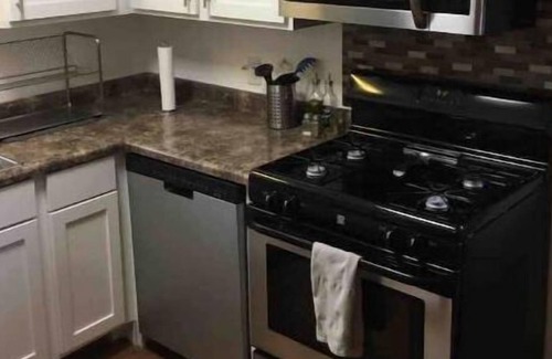 Kentwood Condo | This is my place and it’s fully at your service! It’s honor for me to share it!