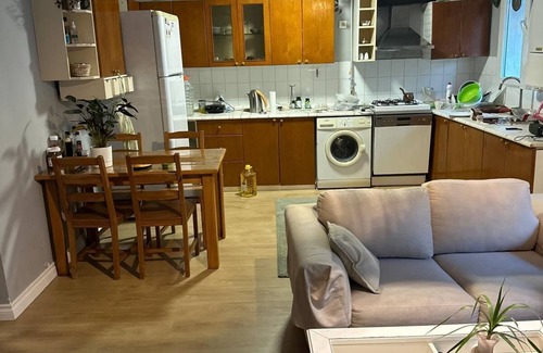 Sisli House | This is the quiet, central 2+1 apartment you are looking for!