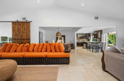 Southwest Ranches House | THIS IS YOUR SANCTUARY/HEATED POOL