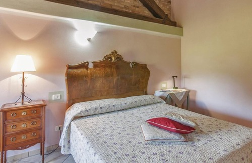 Castagnole delle Lanze House | This lovely and spacious apartment is located 2 km from Castagnole delle Lanze, in the heart of the