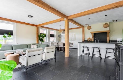 Gasselte House | This new vacation villa was inaugurated in early August 2024 and can accommodate 10 people. Perfect for a group of friends or family getaway.