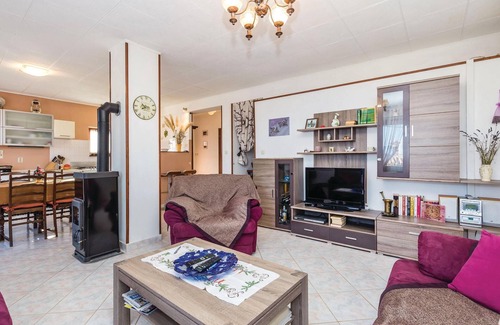 Tulisevica House | This nice vacation home is located in the hinterland of Lovran.