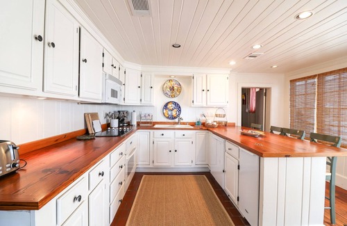 Tybee Island House | This original Tybee Cottage that has been lovingly restored is directly oceanfront!