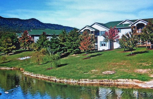 McGaheysville Condo | This property is a Condo unit at a popular (4 season) Resort in Virginia