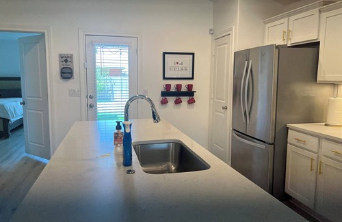 Lubbock House | This space is perfect for game day weekends, family visits, and long term stays.