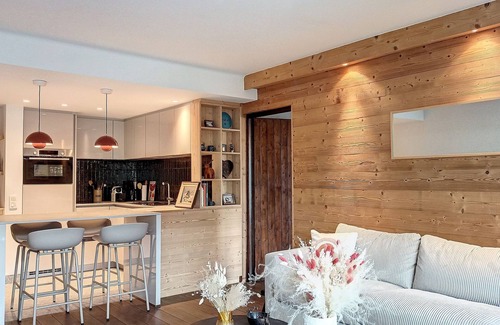 Megeve Apartment | This spacious 1 bedroom apartment, of 50sqm, fully refurbish located at the 3rd floor of a residence