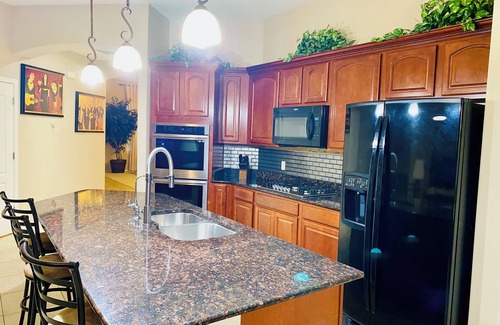 Norterra House | This spacious house is the perfect blend of comfort and convenience.