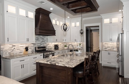 Amarillo House | This spacious retreat features 5 bedrooms, 2 futons, and 2 reclinable couches