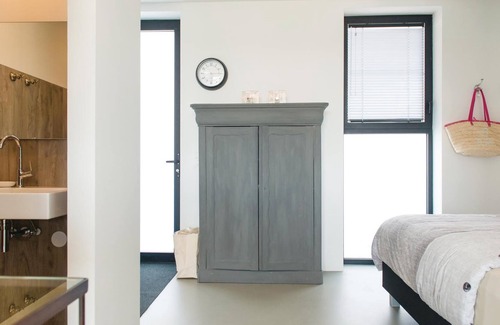 Alkmaar Apartment | This vacation home in Alkmaar offers comfort combined with a beautiful panoramic view.