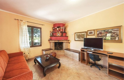 Sorso House | This vacation home is located in a quiet position in the countryside near the village of Sorso and o