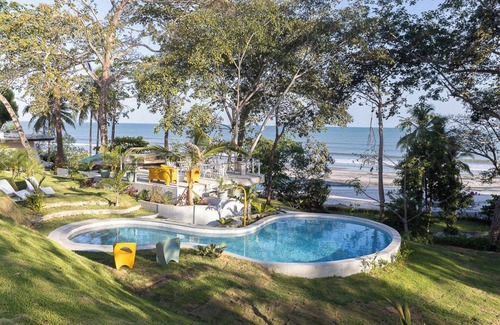 Boca Corona Villa | This villa is a 11 bedroom(s), 12 bathrooms, located in Playa Corona, Panama Oeste.