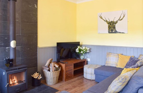 Galston House | Thistle Cottage
