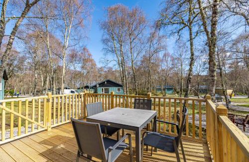 East Lewiston House | Thistle Lodge 22 with Hot Tub