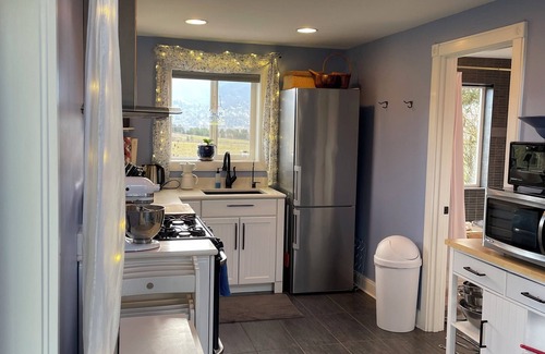 Ashland Cottage | Thistlebee Cottage just outside charming Ashland, Oregon