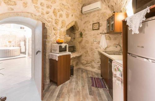 Chromonastiri Villa | Tholos Home