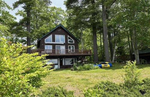 Raymond Villa | THOMAS POND COTTAGE LIMIT 8 cottage