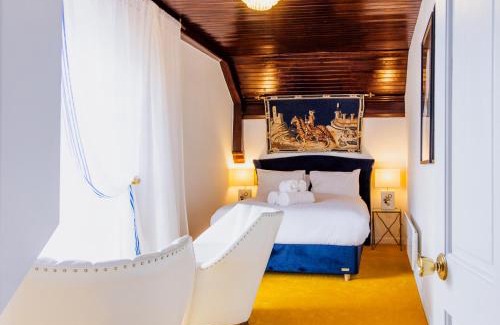 Halistra House | Thomas Telford Lettings - Luxurious Interiors and Seaviews