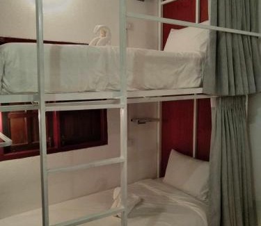 Kong Lor House | Thongdam Guesthouse