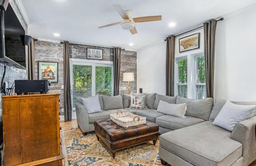 Fennville House | Thorndale
