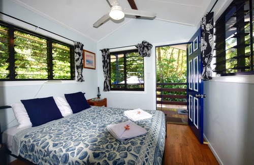 Thornton Beach Hotel | Thornton Beach Bungalows