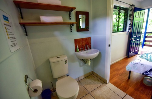 Thornton Beach Hotel | Thornton Beach Bungalows