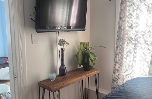 Mission District Apartment | Thoroughly Modern Victorian Guest Suite on historic Mission District street.