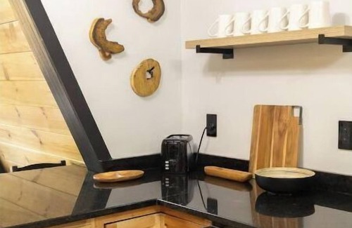 Cosby Cabin | THORS CABIN! Peaceful A-Frame w/hot tub & sauna 15 min to national park!