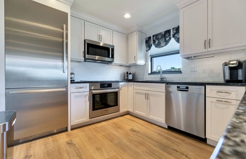 Sanibel Condo | Thoughtfully curated, sophisticated yet relaxed Tarpon Beach, 109 with Sweeping Gulf front views.