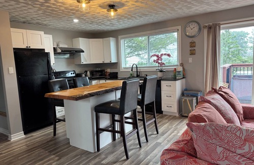 Leeds and the Thousand Islands House | Thousand Islands Home Gananoque Kingston Ontarionn
