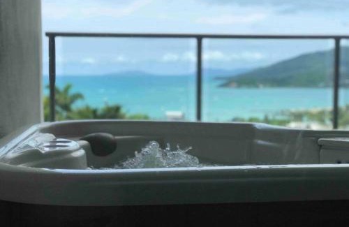 Airlie Beach Apartment | Three A Airlie Seaviews, Pool, Private Spa