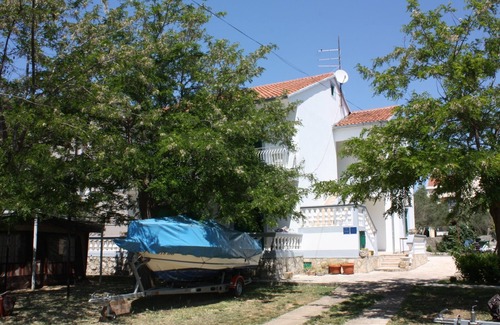 Turanj Apartment | Three bedroom apartment with terrace and sea view Turanj, Biograd (A-364-a)