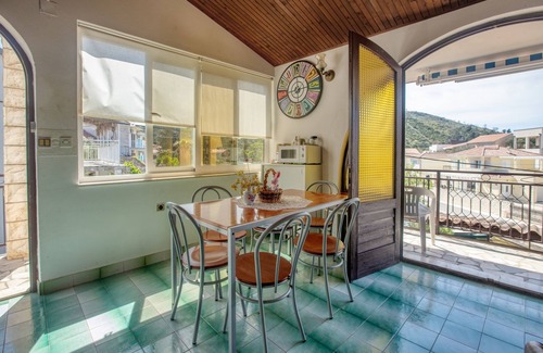 Podglavica Apartment | Three bedroom apartment with balcony and sea view Stupin Čeline, Rogoznica (A-4264-a)