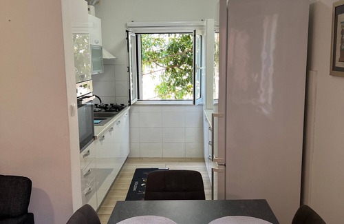 Brna Apartment | Three bedroom apartment near beach Brna, Korčula (A-9221-a)