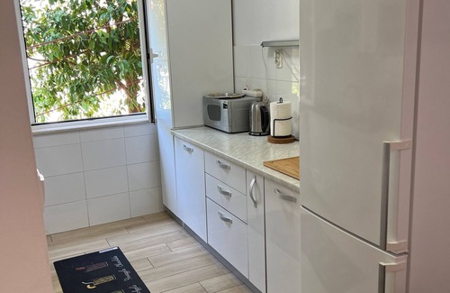 Brna Apartment | Three bedroom apartment near beach Brna, Korčula (A-9221-a)