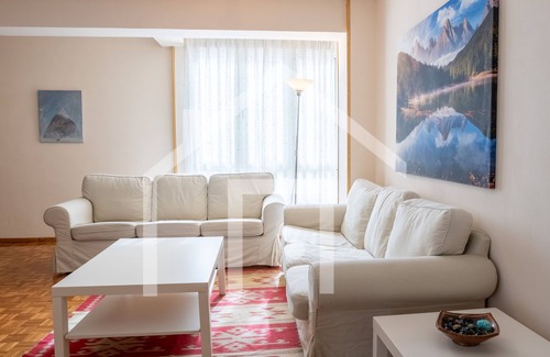 Centro y casco historico Apartment | Three-Bedroom Apartment