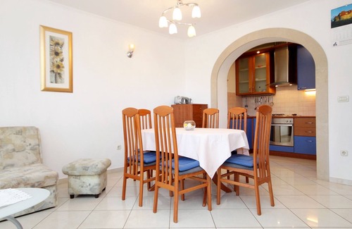 Cove Tri Zala (Zrnovo) Apartment | Three bedroom apartment with terrace and sea view Cove Vrbovica, Korčula (A-9225-a)