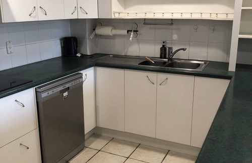 Emu Park Apartment | Three Bedroom at Endeavour Inn