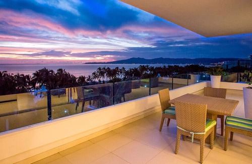 Nuevo Vallarta Apartment | THREE BEDROOM CONDO IN MARIVAL DISTINCT LUXURY RESIDENCES